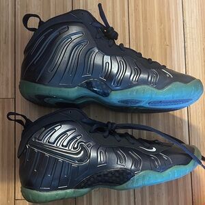 Nike Black and Green Men's Sneakers